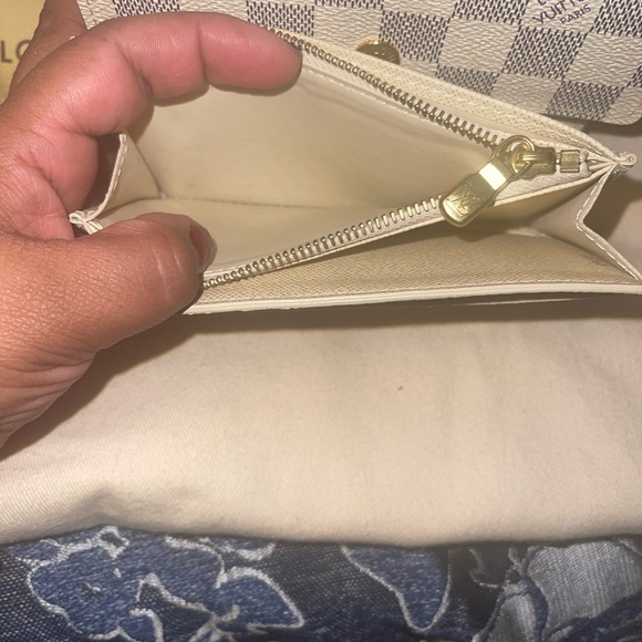 Lv damier azur brand new condition not flows to mention made in Spain - Picture 6 of 7